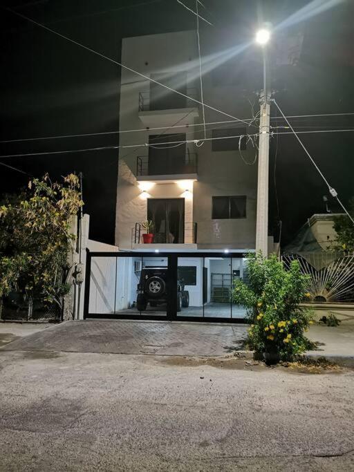 Maar Estudio 2, A 2 Cuadras Del Malecon De 拉巴斯 外观 照片